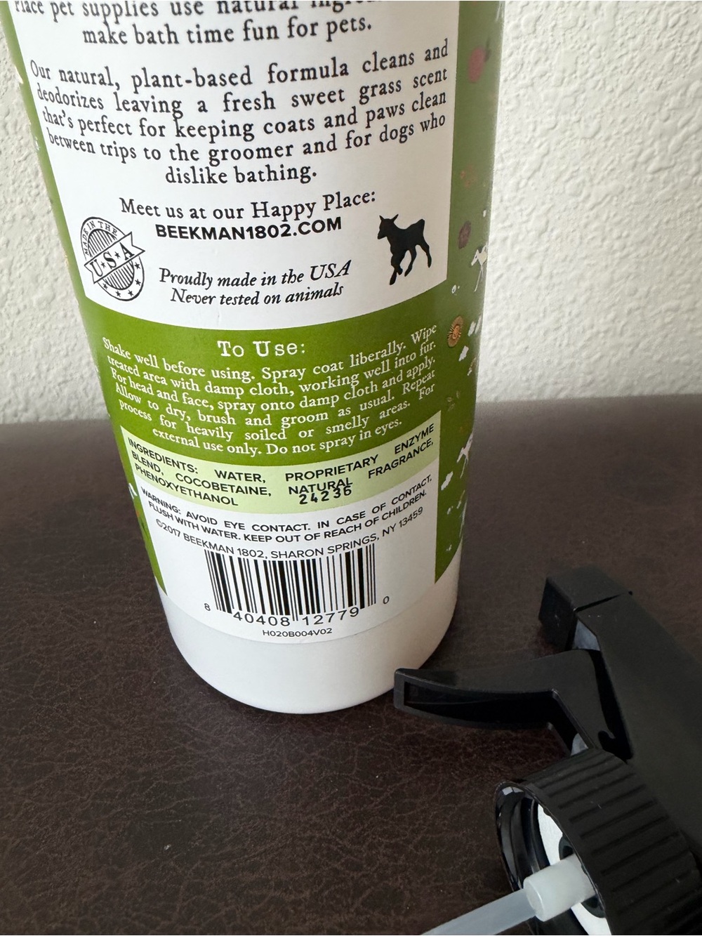 Beekman 1802 Waterless Dog Wash & Shampoo Sweet Grass Scented, 24 oz Sealed - Picture 3 of 4